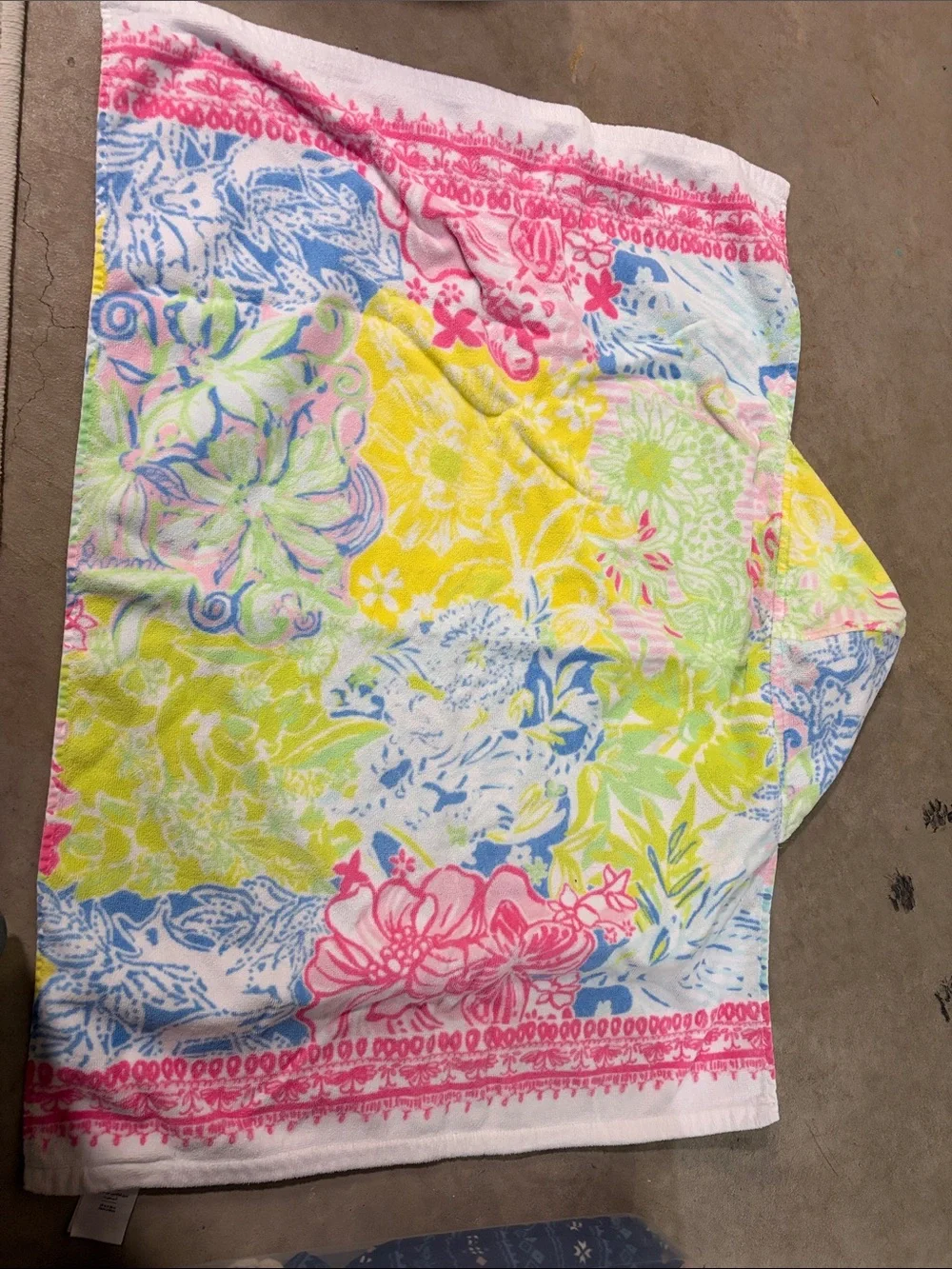 Lilly Pulitzer White Floral Print pottery Barn Kids Beach Towel